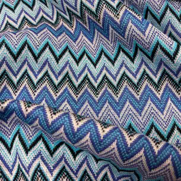 effektvoller Jersey mit grafischesm Zickzack-Muster